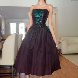 Vintage 80s Gunne Sax Strapless Sequin and Taffeta Party Dress with Back Bow